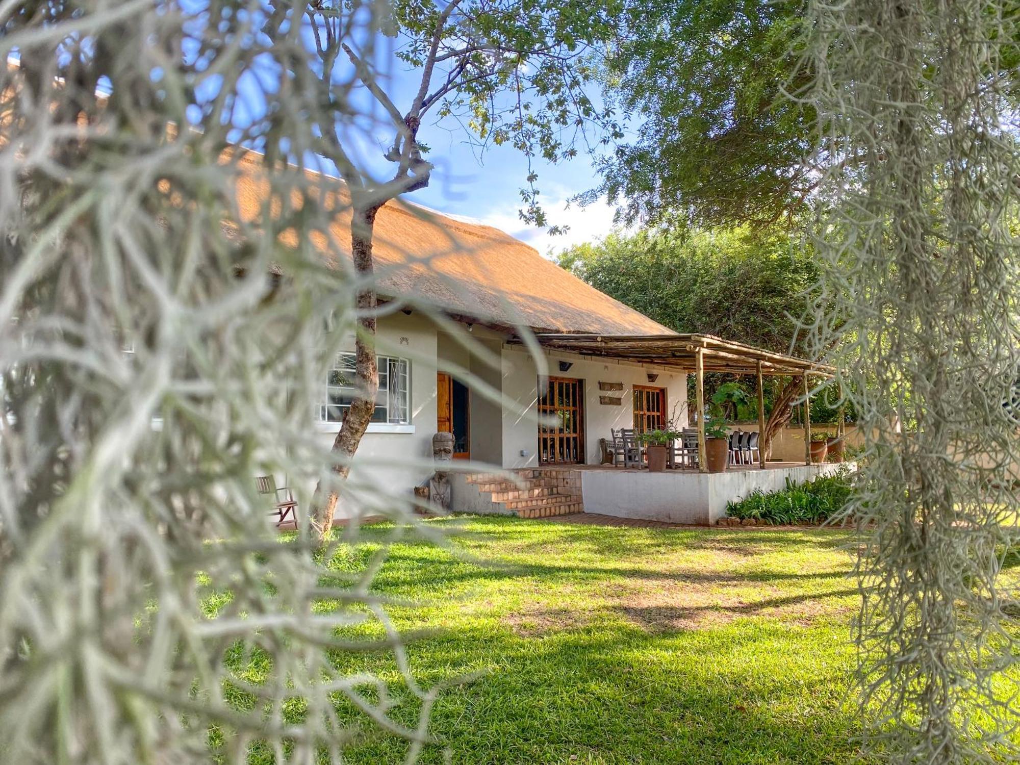 Drift Inn Victoria Falls Exterior photo